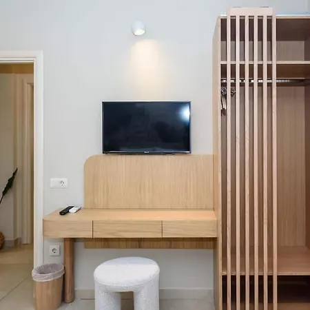 Steliosdimitra Iii In Apartman *